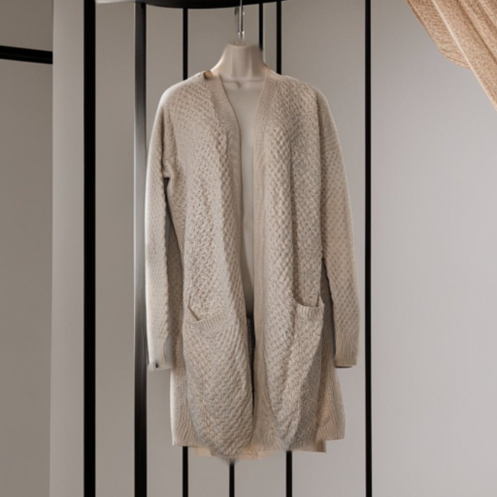 Vince Honeycomb Winter White Cardigan Size Extra Small